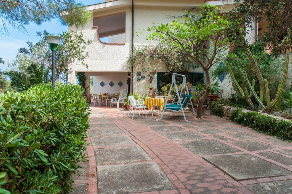 Holiday Home Cala Bianca Кастелламмаре-дель-Гольфо Екстер'єр фото