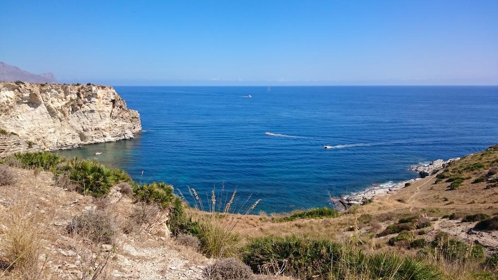 Holiday Home Cala Bianca Кастелламмаре-дель-Гольфо Екстер'єр фото